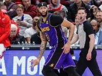 黑白体育-Scout巅峰对决，浓眉哥与30激战澳大利亚队分钟，赛事规则更新胜负难料！的简单介绍