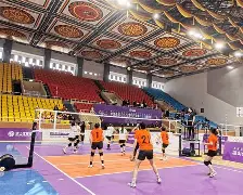 邀请赛巅峰对决！天山火箭队险胜泰山赤兔队，排球赛场再起波澜；(火箭队全体成员名单)