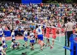 邀请赛巅峰对决！天山火箭队险胜泰山赤兔队，排球赛场再起波澜；(火箭队全体成员名单)